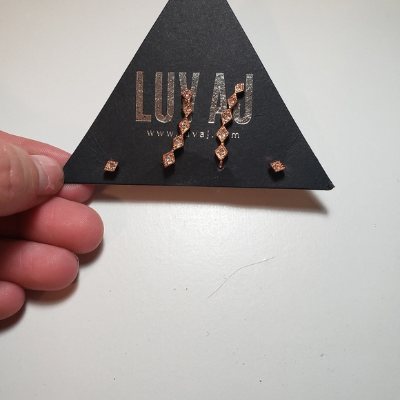 Earrings - Picture 1 of 1